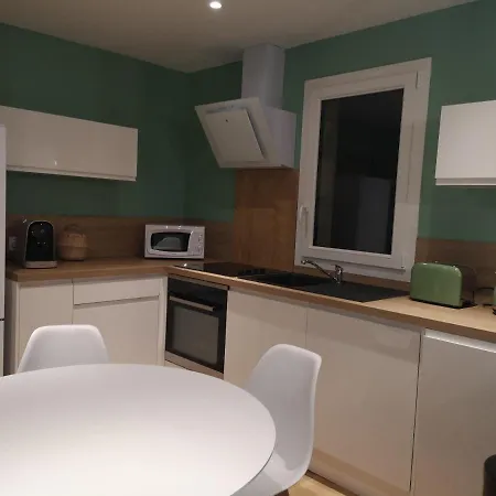 La Cachette D'anne-charlotte *