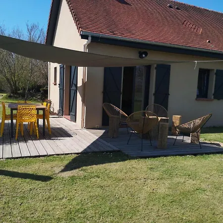 La Cachette D'anne-charlotte Casa de Férias