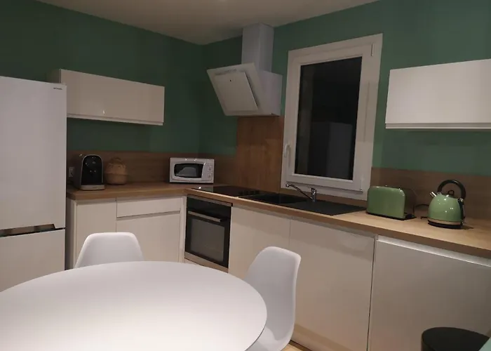 La Cachette D'anne-charlotte *