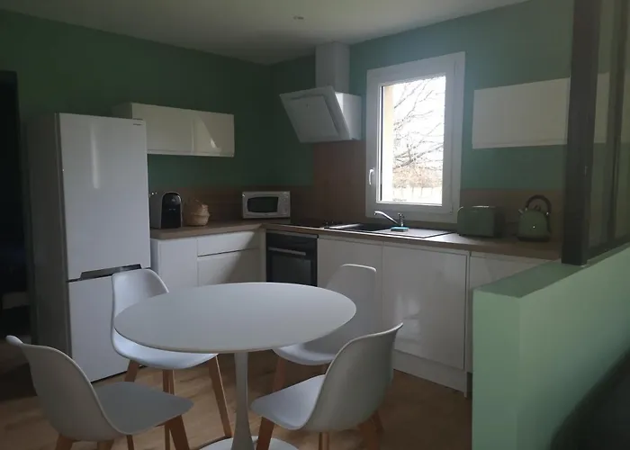 Holiday home La Cachette D'anne-charlotte *